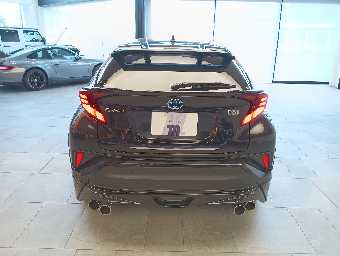 TOYOTA C-HR 2022 Image 8