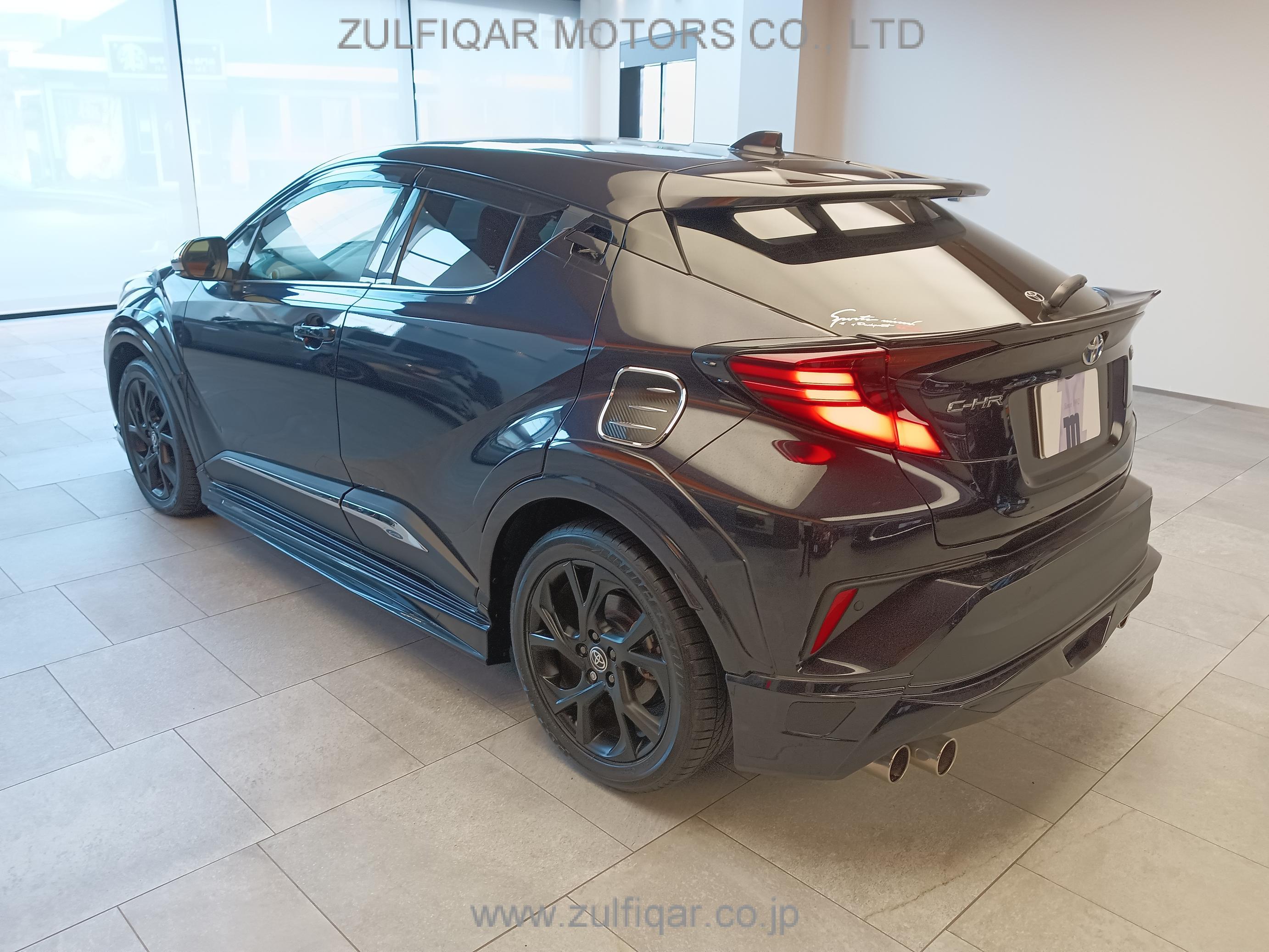 TOYOTA C-HR 2022 Image 9