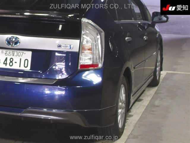 TOYOTA PRIUS PHV 2013 Image 8