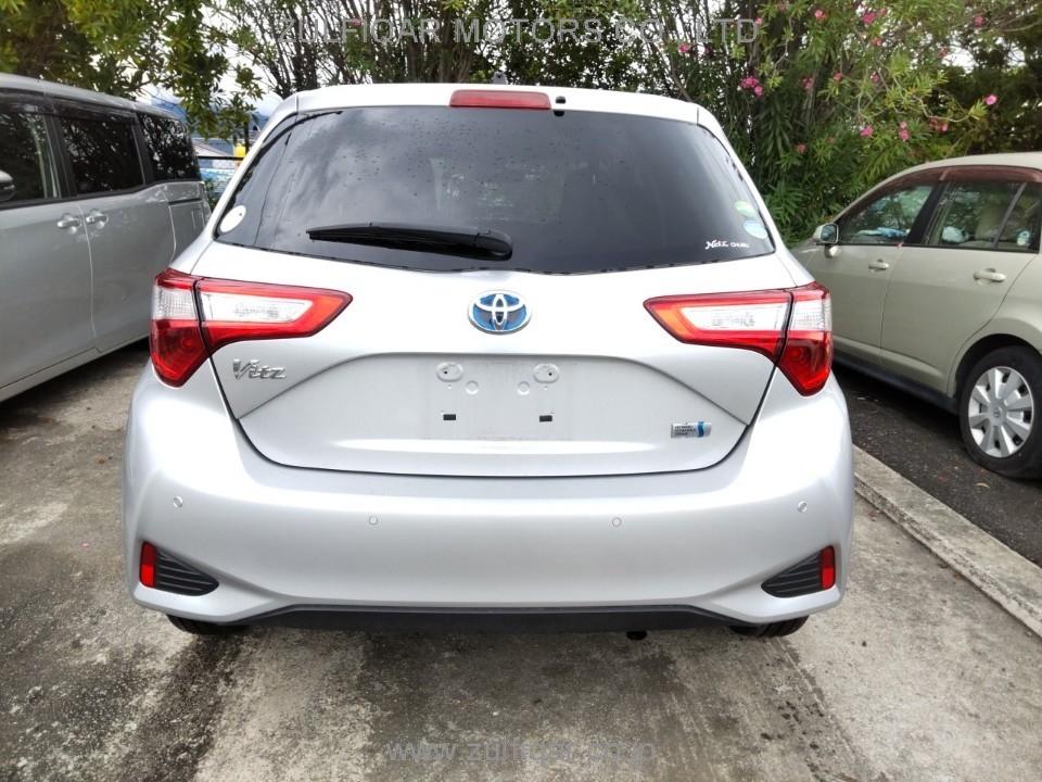 TOYOTA VITZ 2019 Image 3