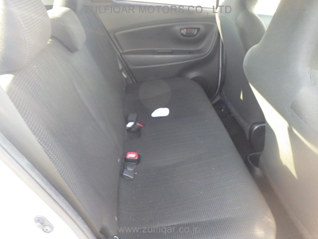 TOYOTA VITZ 2019 Image 23