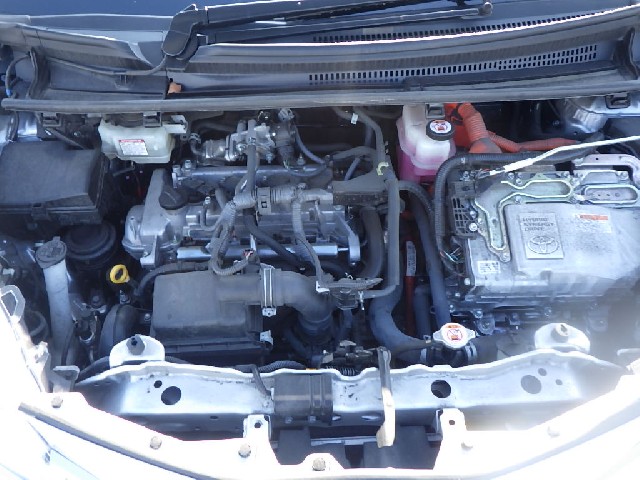 TOYOTA VITZ 2019 Image 28