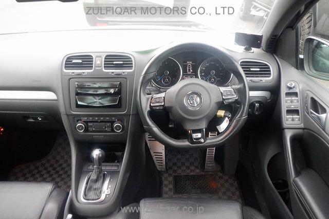 VOLKSWAGEN GOLF 2010 Image 11