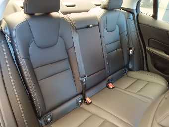 VOLVO S60 2023 Image 22
