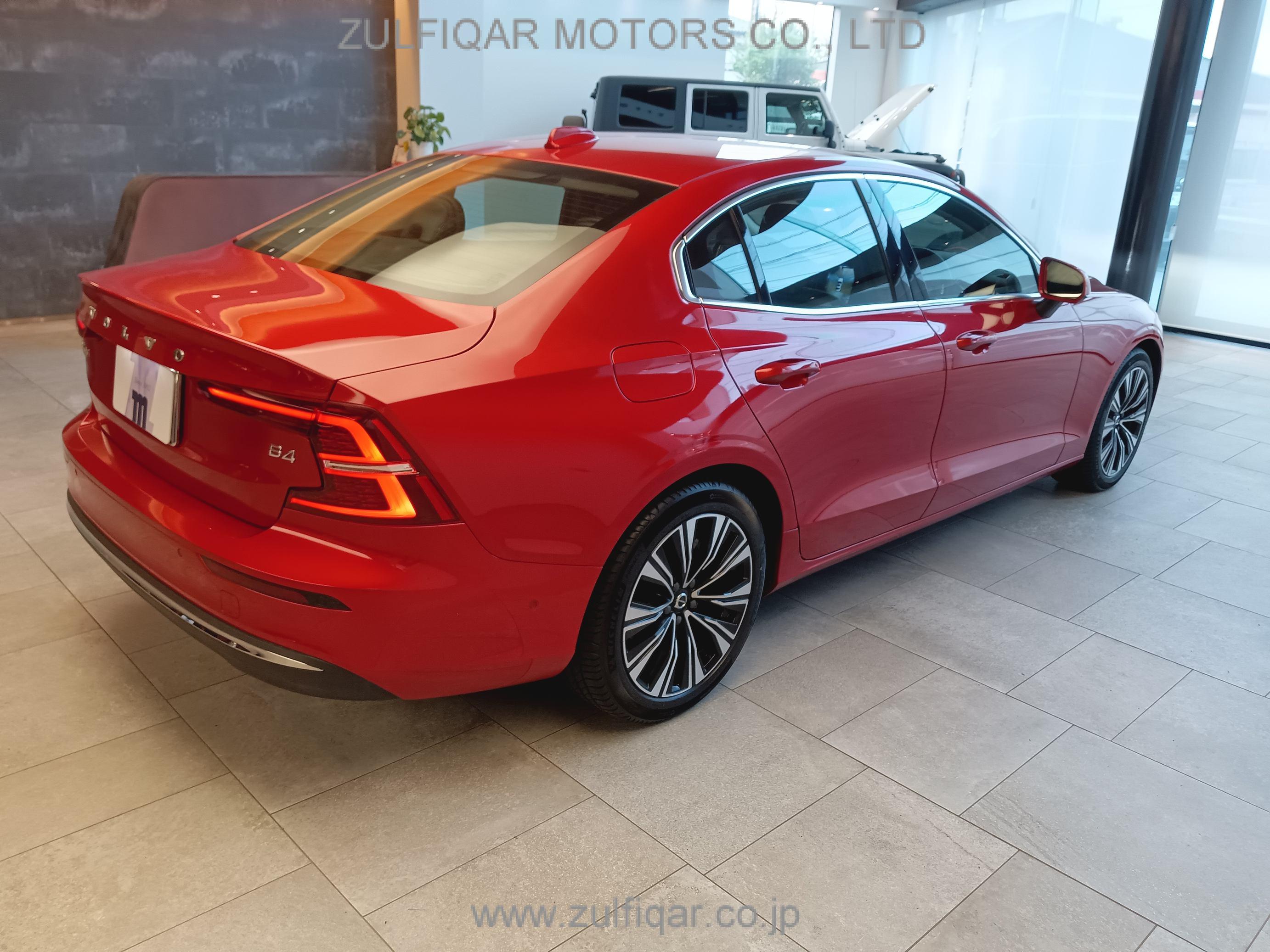 VOLVO S60 2023 Image 7