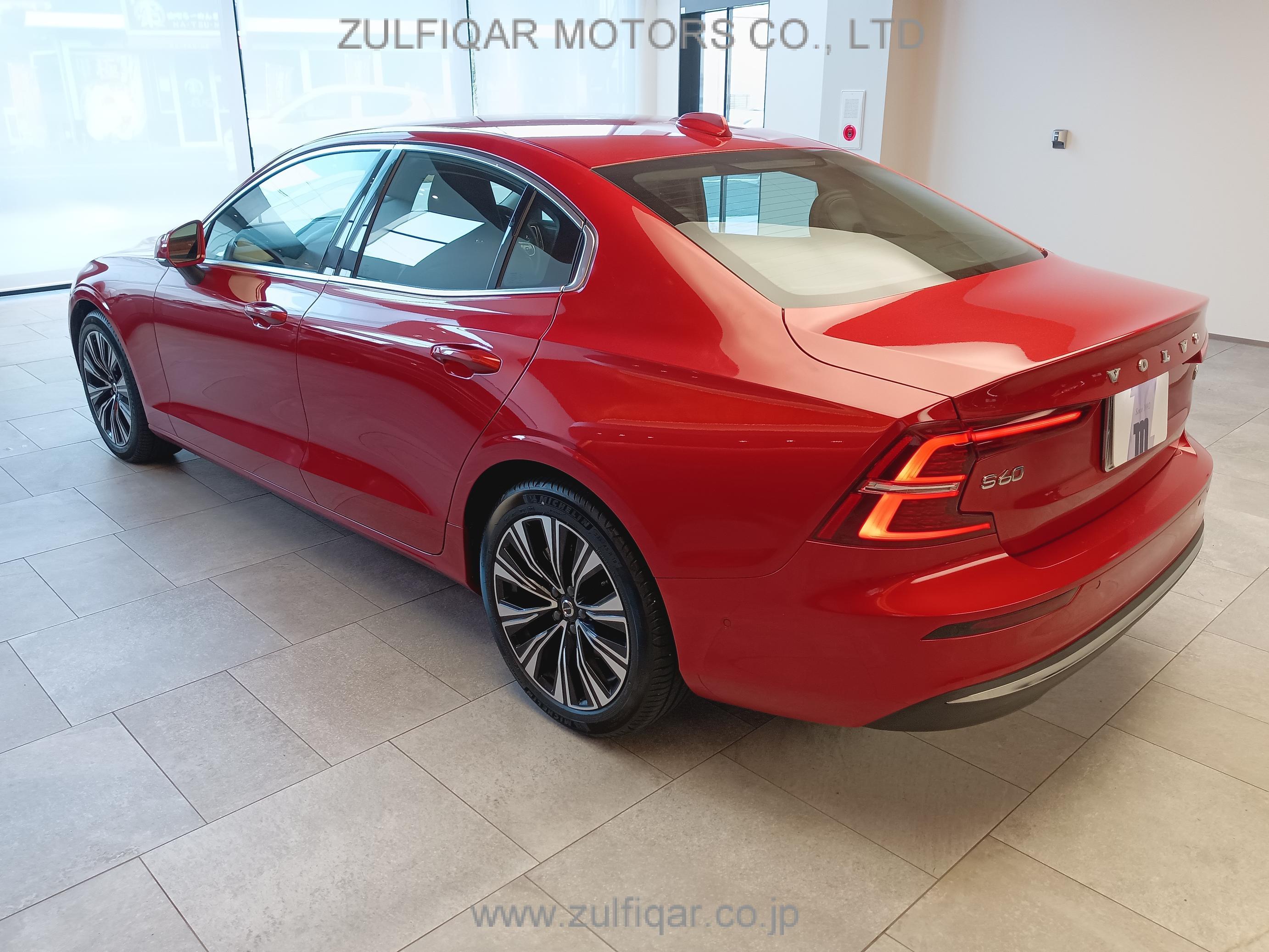 VOLVO S60 2023 Image 9