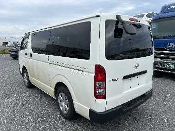 TOYOTA HIACE 2018 Image 11