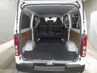 TOYOTA HIACE 2018 Image 5
