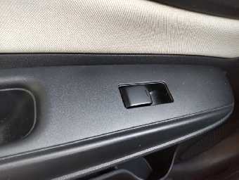 NISSAN NOTE 2018 Image 11