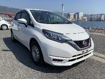 NISSAN NOTE 2018 Image 17