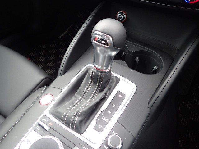 AUDI S3 SEDAN 2014 Image 37