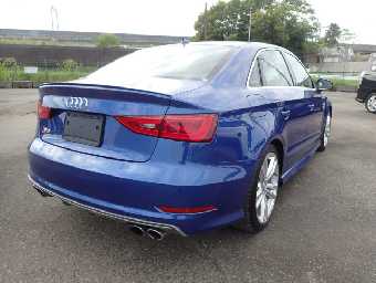 AUDI S3 SEDAN 2014 Image 4