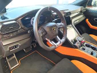 LAMBORGHINI URUS 2021 Image 17