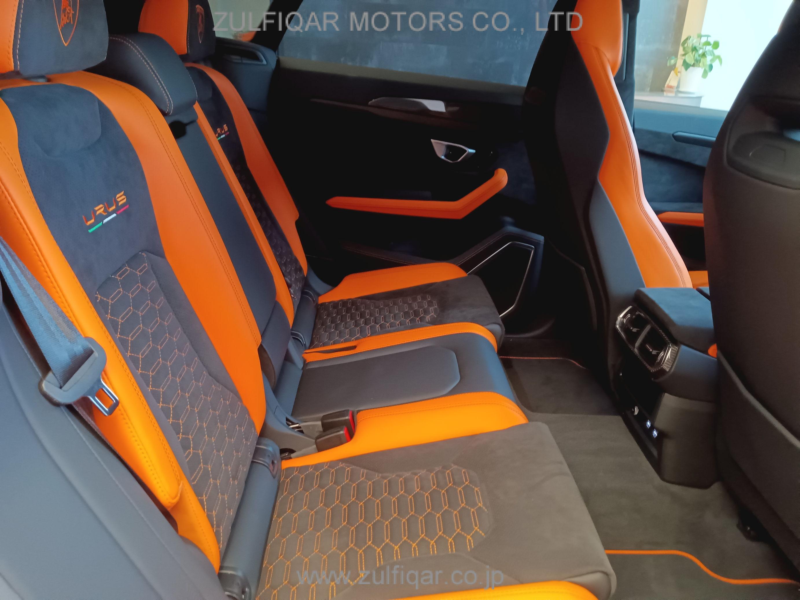 LAMBORGHINI URUS 2021 Image 32