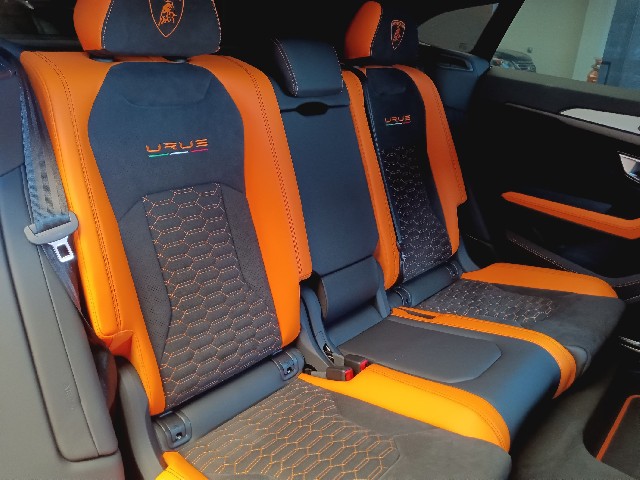 LAMBORGHINI URUS 2021 Image 33