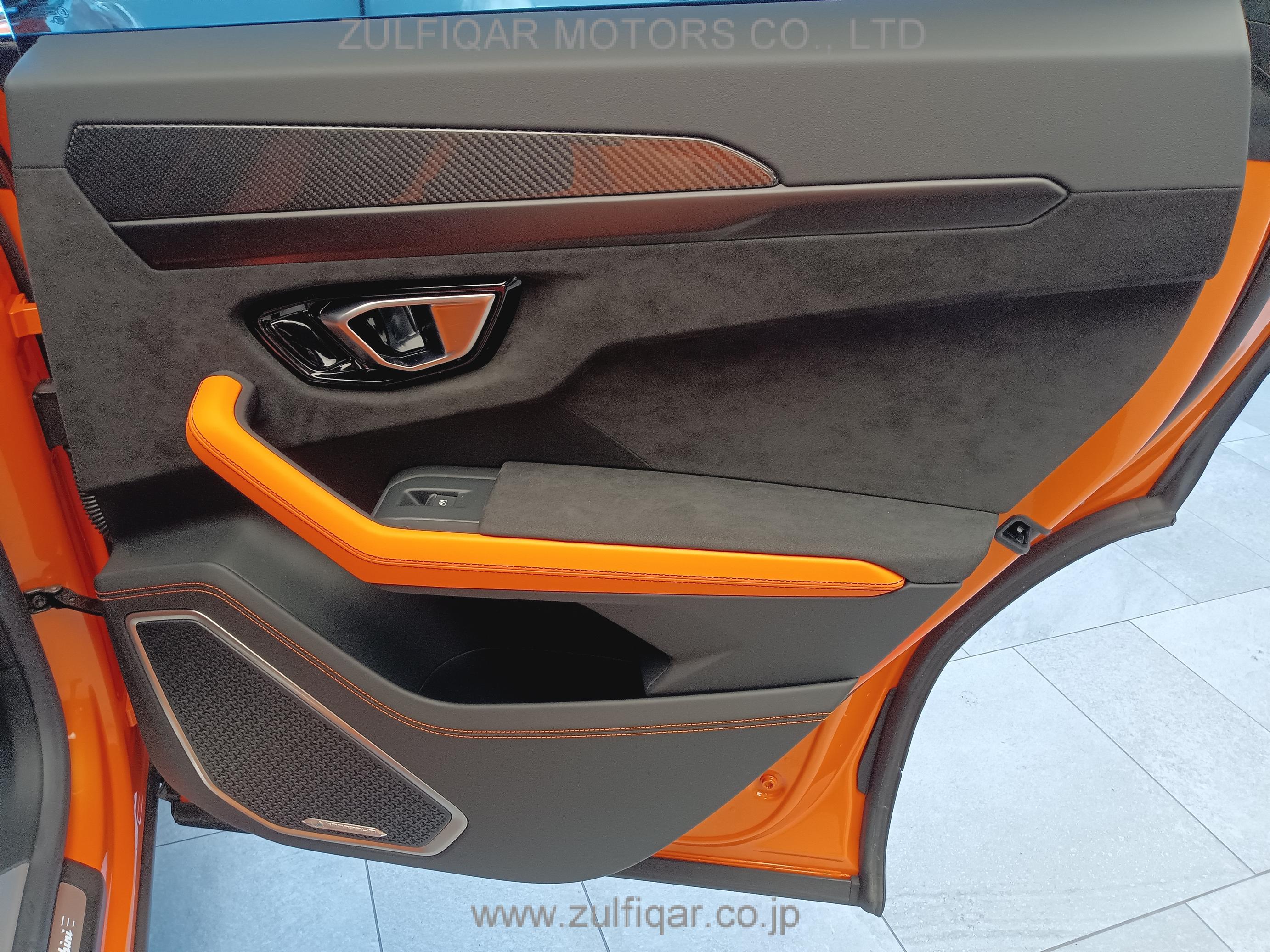 LAMBORGHINI URUS 2021 Image 34