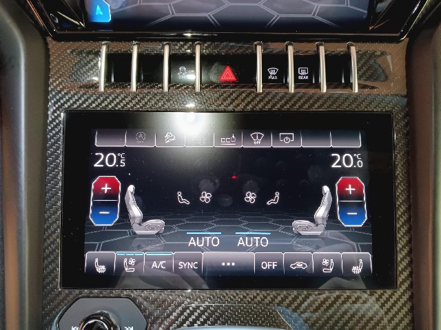 LAMBORGHINI URUS 2021 Image 41