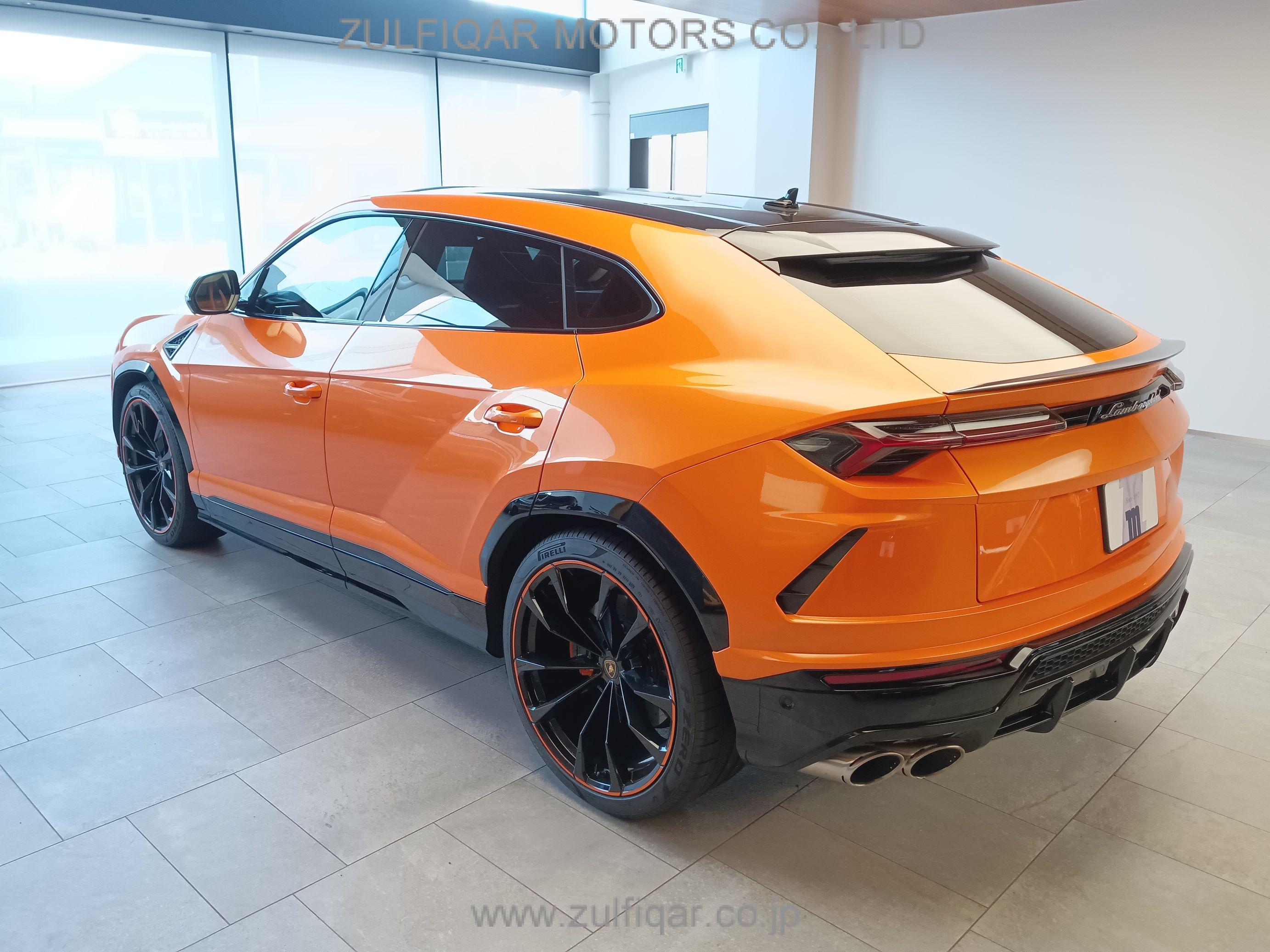 LAMBORGHINI URUS 2021 Image 9