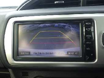 TOYOTA VITZ 2016 Image 7