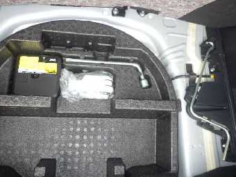 TOYOTA VITZ 2016 Image 16