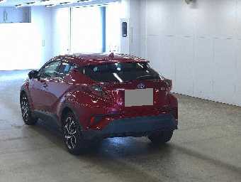 TOYOTA C-HR 2018 Image 2