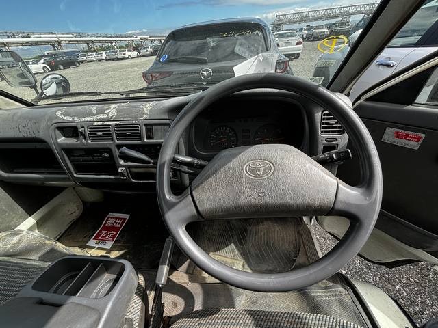 TOYOTA LITEACE TRUCK 1998 Image 19