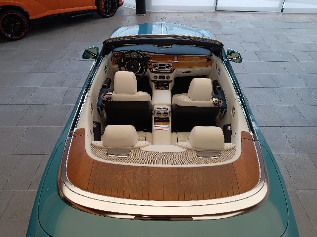 ROLLS ROYCE DAWN 2017 Image 22