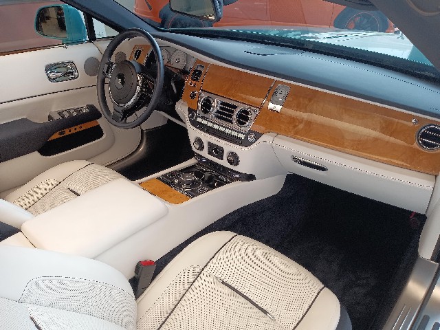 ROLLS ROYCE DAWN 2017 Image 31