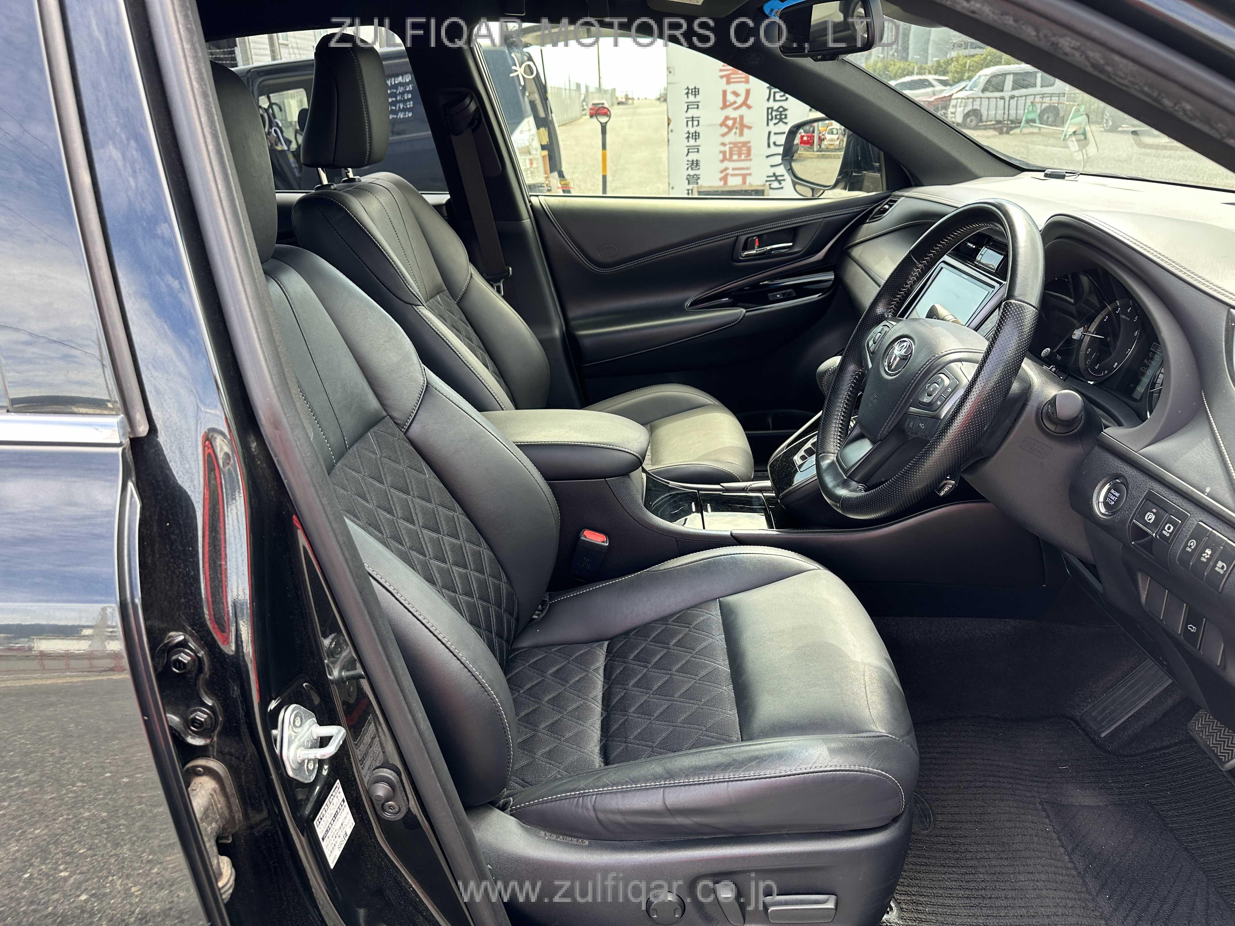 TOYOTA HARRIER 2019 Image 19