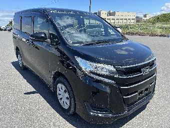 TOYOTA NOAH 2018 Image 11