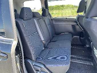 TOYOTA NOAH 2018 Image 16