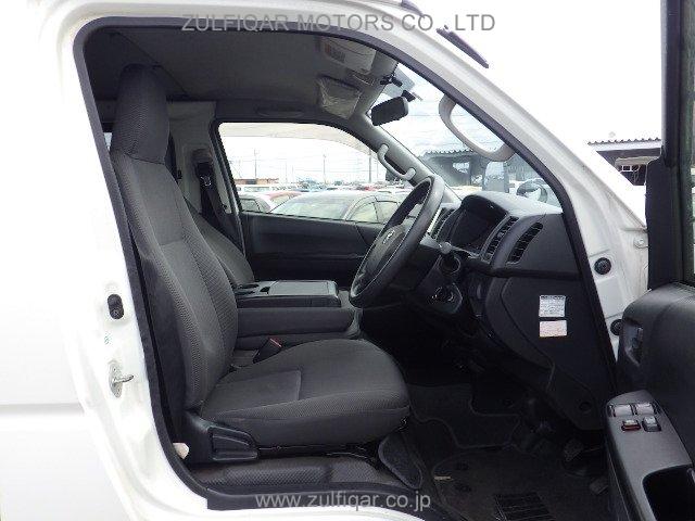 TOYOTA HIACE 2016 Image 23