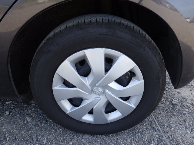 TOYOTA VITZ 2016 Image 28