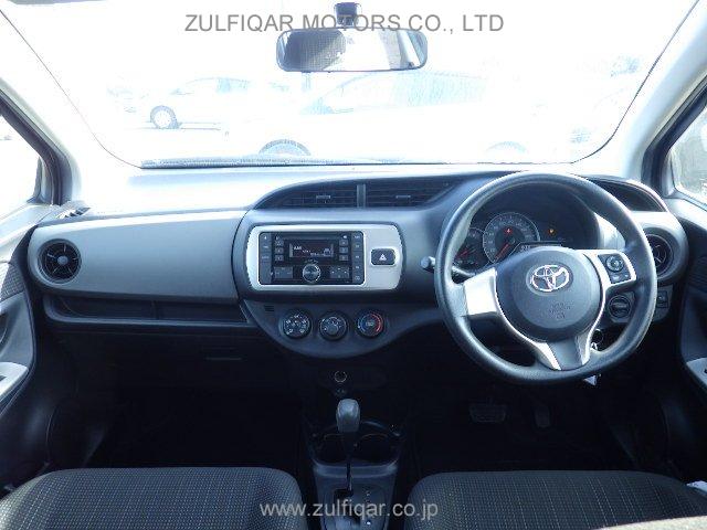 TOYOTA VITZ 2016 Image 7