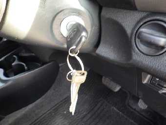 TOYOTA VITZ 2016 Image 8