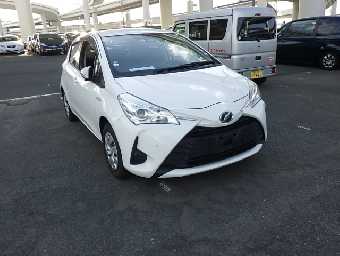 TOYOTA VITZ 2019 Image 2