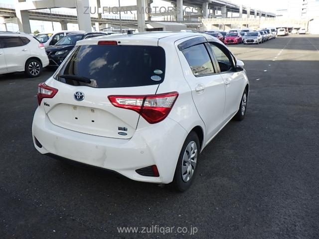 TOYOTA VITZ 2019 Image 20