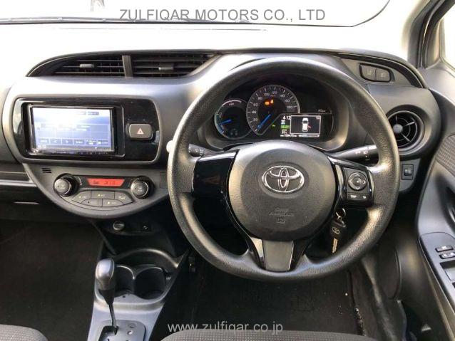 TOYOTA VITZ 2019 Image 6