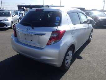 TOYOTA VITZ 2016 Image 3