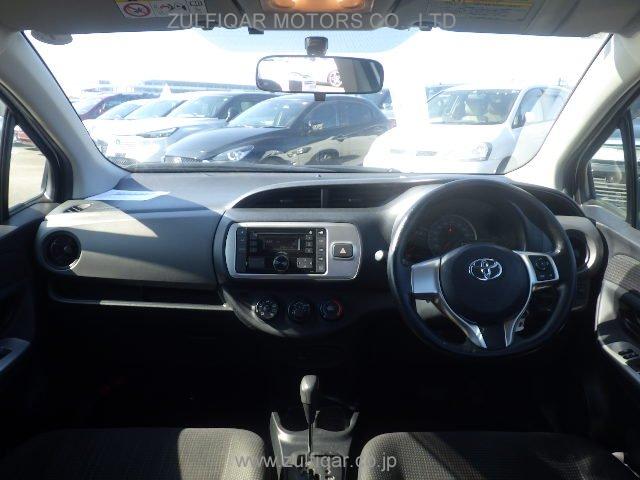 TOYOTA VITZ 2016 Image 7