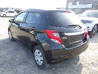 TOYOTA VITZ 2016 Image 4