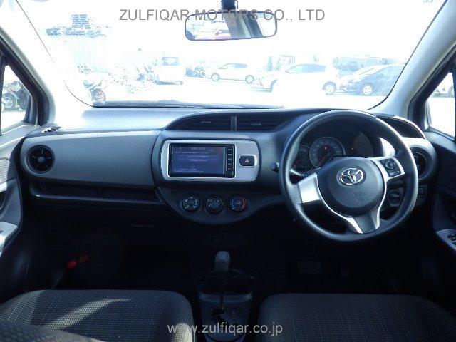 TOYOTA VITZ 2016 Image 19