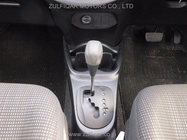 TOYOTA VITZ 2016 Image 20