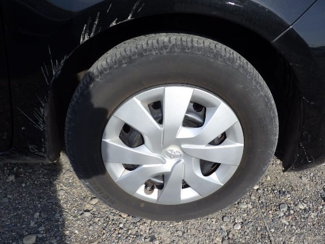 TOYOTA VITZ 2016 Image 32