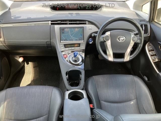 TOYOTA PRIUS PHV 2014 Image 4