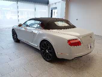 BENTLEY CONTINENTAL 2013 Image 19
