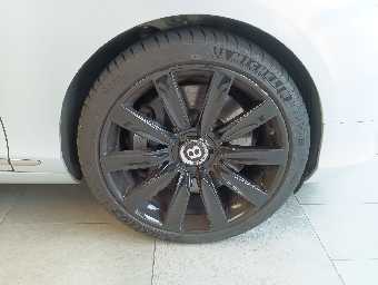 BENTLEY CONTINENTAL 2013 Image 24