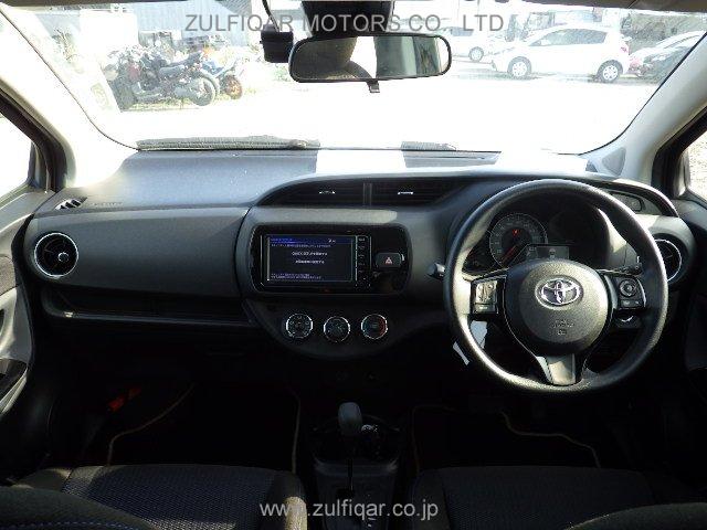 TOYOTA VITZ 2016 Image 12