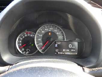 TOYOTA VITZ 2016 Image 10