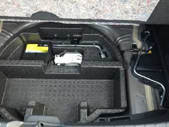 TOYOTA VITZ 2016 Image 16